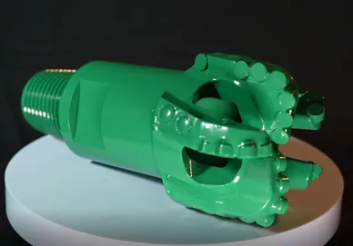 لقمة PDC تدفق كبيرة